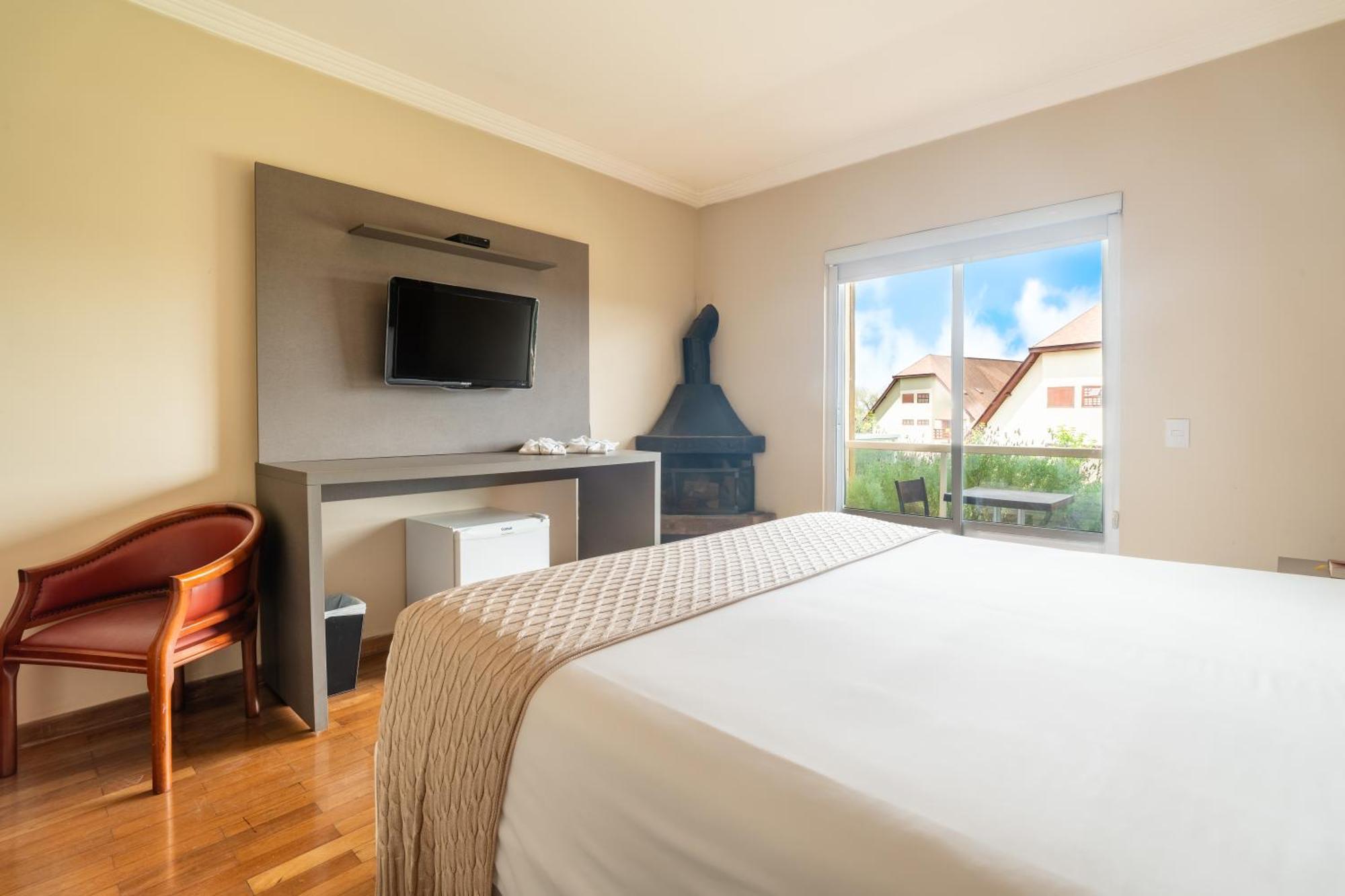 Chris Park Hotel Кампус-ду-Жордау Экстерьер фото