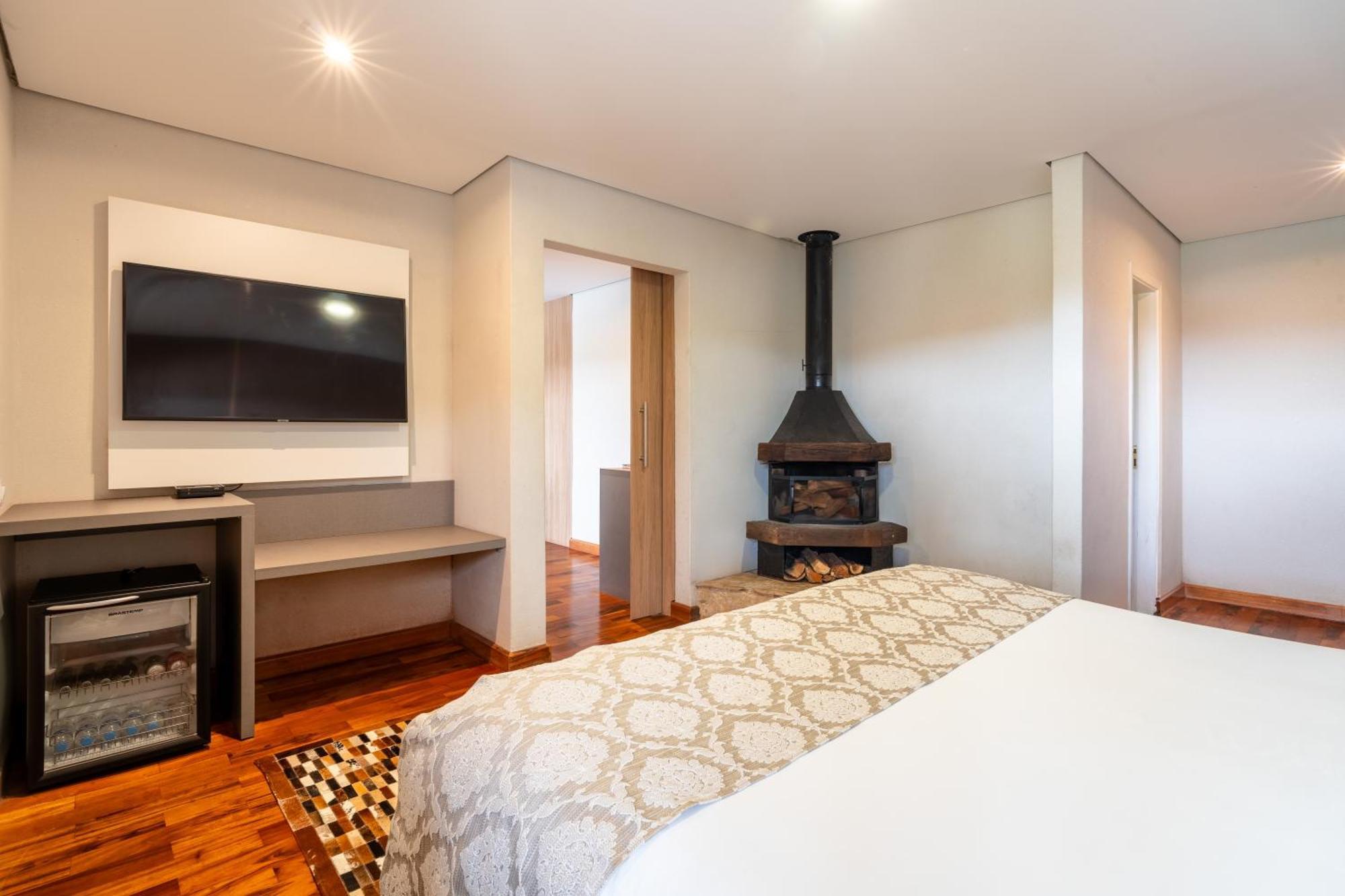 Chris Park Hotel Кампус-ду-Жордау Экстерьер фото